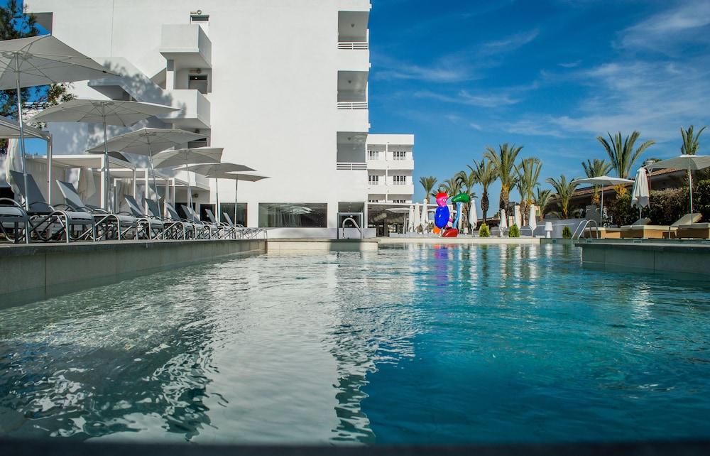 Bq Sarah -Adults Only Hotel กันปิกาฟอร์ต ภายนอก รูปภาพ