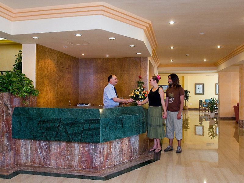 Bq Sarah -Adults Only Hotel กันปิกาฟอร์ต ภายนอก รูปภาพ